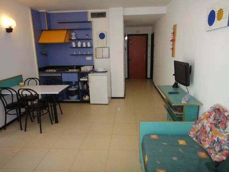 יורט דה מאר Apartaments Lloret Sun